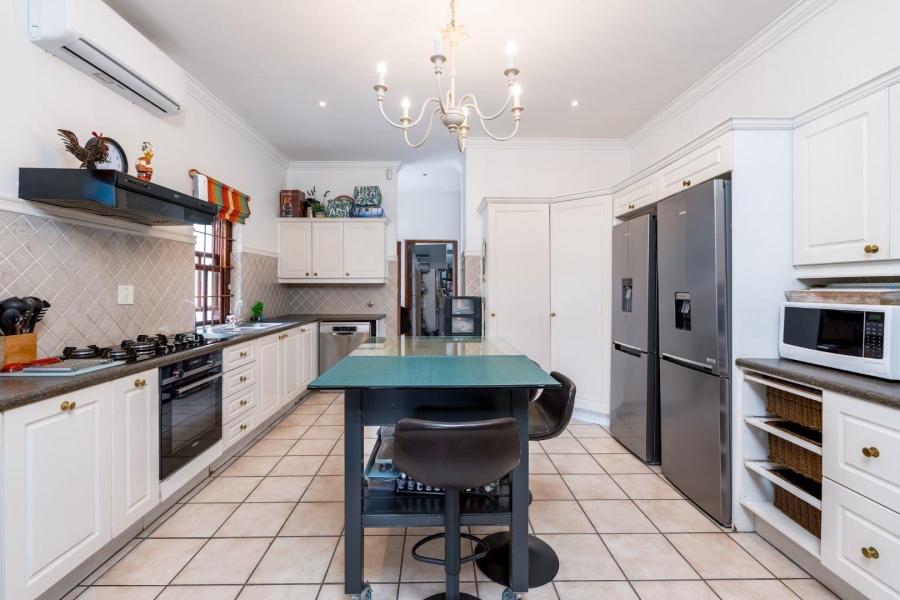 4 Bedroom Property for Sale in Newlands Western Cape